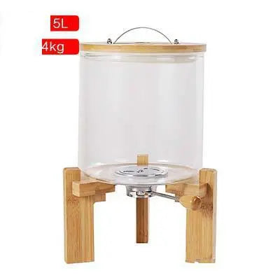 https://yeechop.com/products/5l-7-5l-large-capacity-glass-rice-dispenser-hm18?_pos=1&_sid=ad6c4f1f2&_ss=r