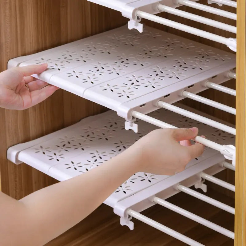 https://yeechop.com/products/adjustable-wardrobe-closet-organizer-storage-shelves?_pos=1&_sid=97dfe26f6&_ss=r