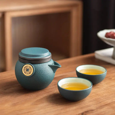 https://yeechop.com/products/ceramic-travel-tea-set?_pos=1&_sid=7b916ae97&_ss=r