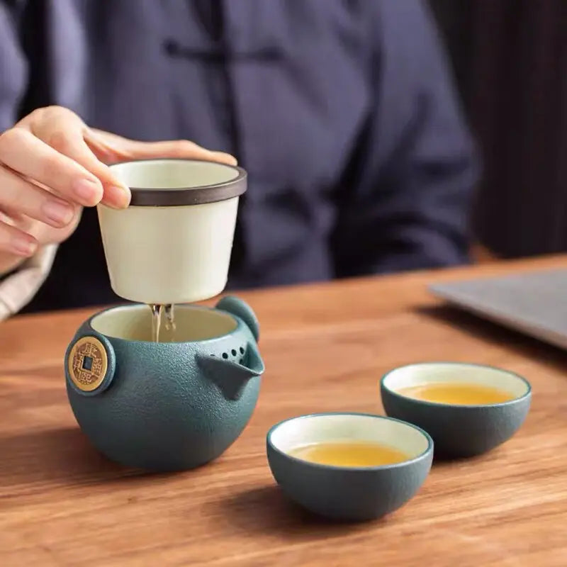 https://yeechop.com/products/ceramic-travel-tea-set?_pos=1&_sid=7b916ae97&_ss=r