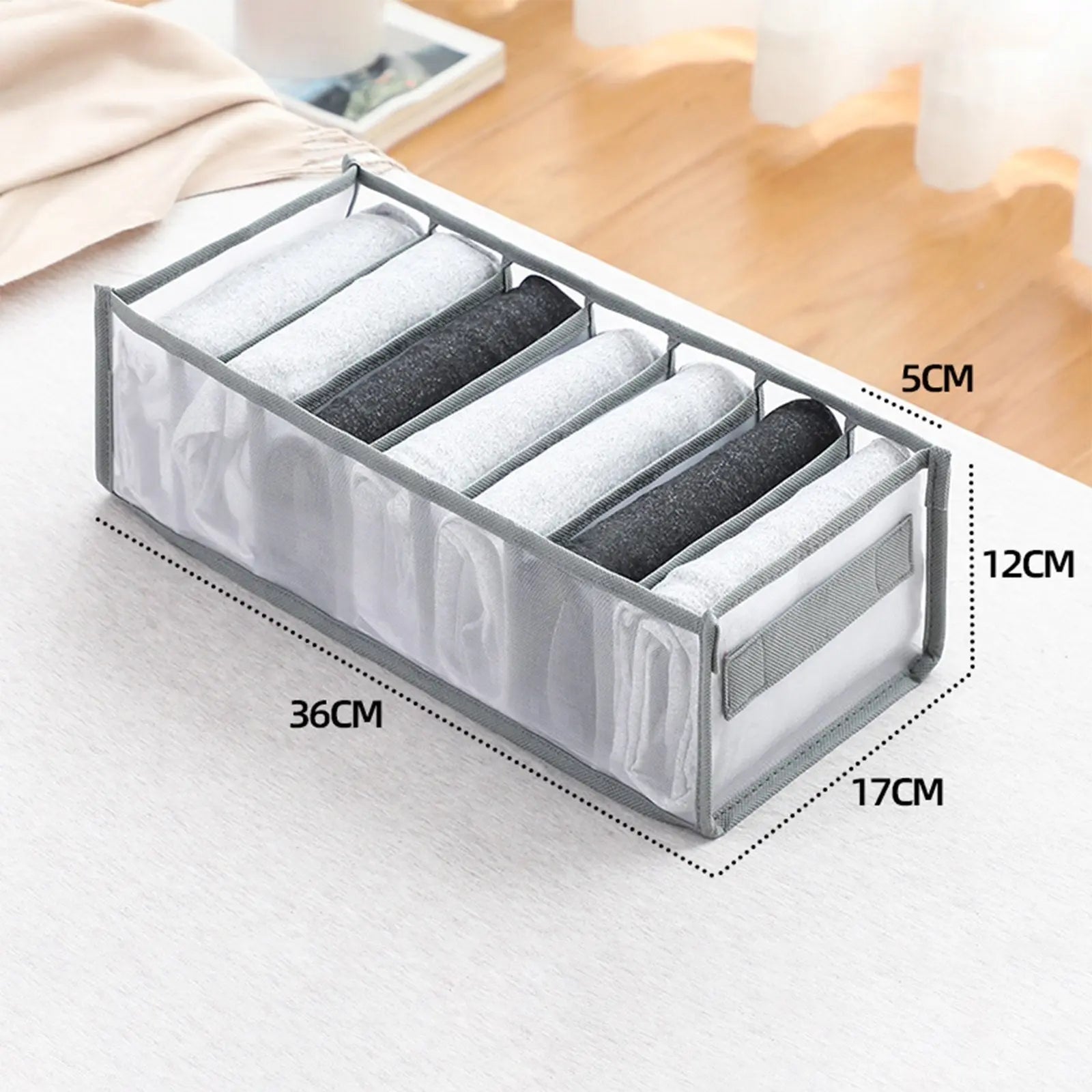 https://yeechop.com/products/closet-wardrobe-clothes-compartment-storage-boxes-hm11?_pos=1&_sid=43e1b40d0&_ss=r