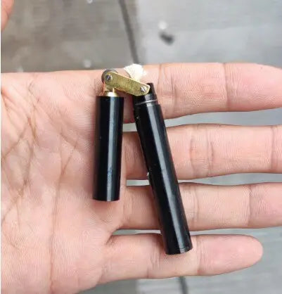 https://yeechop.com/products/creative-unusual-copper-nunchakus-funny-kerosene-lighter-sr14?_pos=1&_sid=1817e3ae7&_ss=r