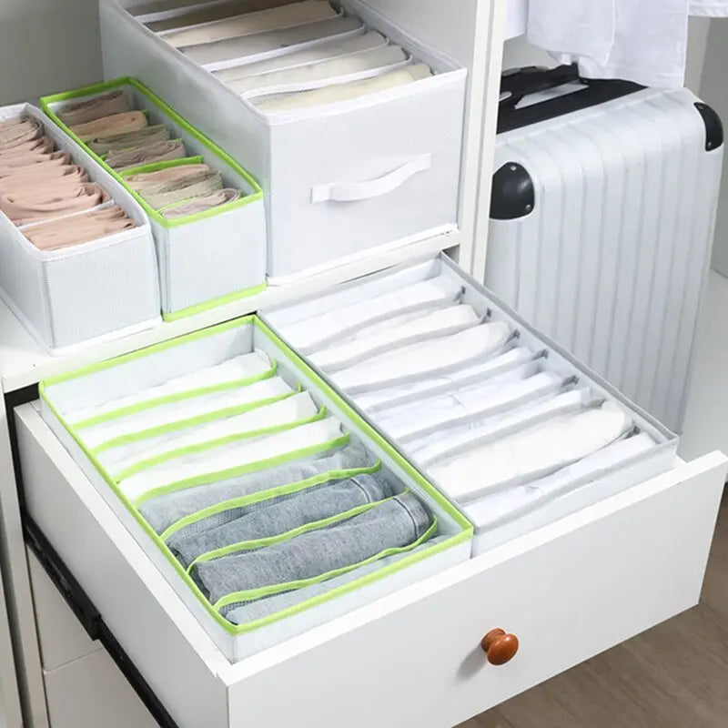 https://yeechop.com/products/foldable-clothing-storage-box-hm20?_pos=1&_sid=3dff0453a&_ss=r