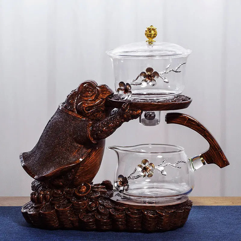 https://yeechop.com/products/golden-toad-automatic-tea-set-ts1?_pos=1&_sid=6f5abe70b&_ss=r&variant=41752892571812