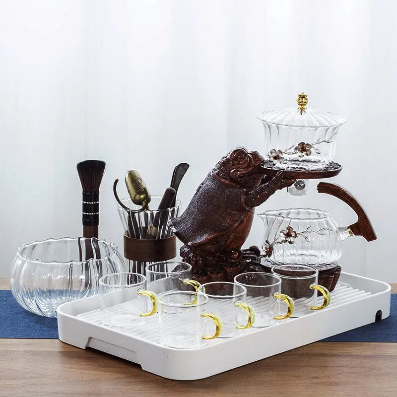 https://yeechop.com/products/golden-toad-automatic-tea-set-ts1?_pos=1&_sid=6f5abe70b&_ss=r&variant=41752892571812