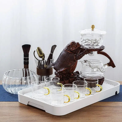 https://yeechop.com/products/golden-toad-automatic-tea-set-ts1?_pos=1&_sid=6f5abe70b&_ss=r&variant=41752892571812