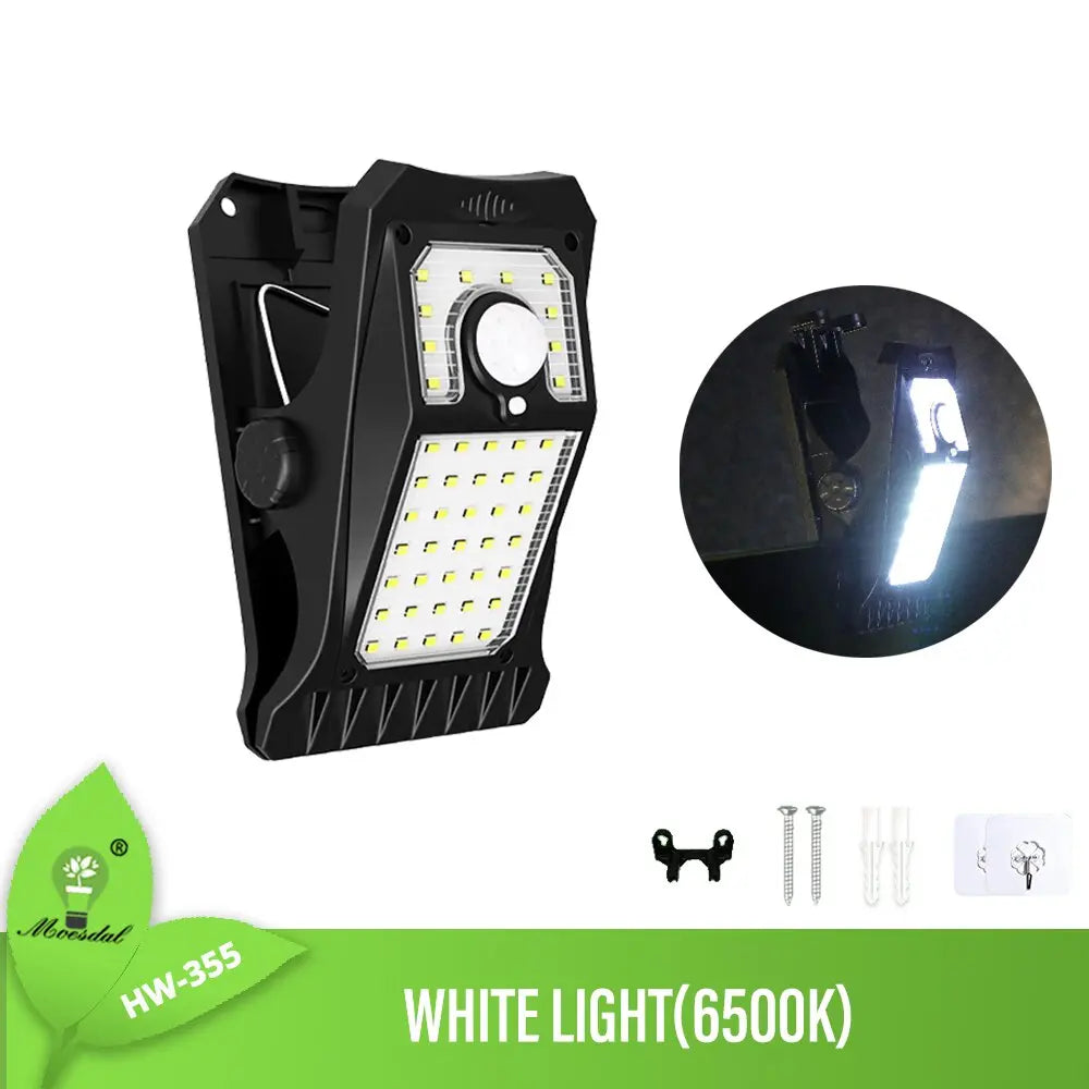 https://yeechop.com/products/led-outdoor-clampable-solar-light-lt29?_pos=1&_sid=e190b07f9&_ss=r