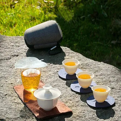 https://yeechop.com/products/landscape-painting-travel-tea-set?_pos=1&_sid=15ccdb759&_ss=r