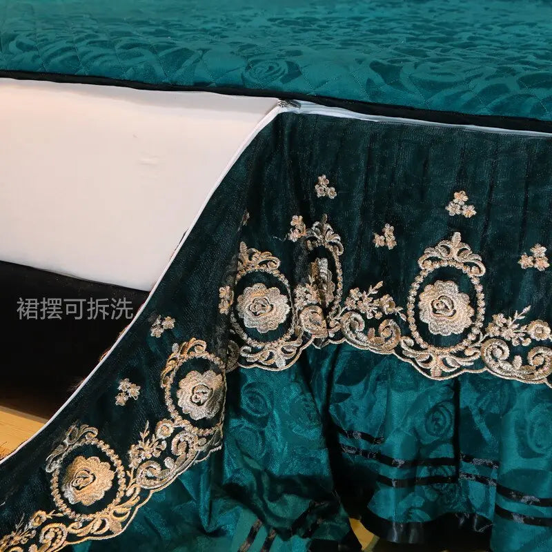 https://yeechop.com/products/luxury-winter-bedspread-cp9?_pos=1&_sid=31e68138b&_ss=r