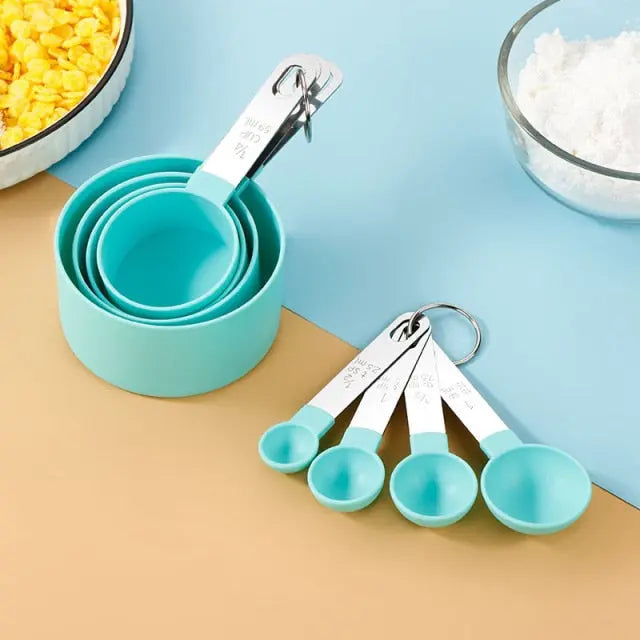 https://yeechop.com/products/measuring-spoon-and-cup-set?_pos=1&_sid=712a579bd&_ss=r&variant=41665659895972