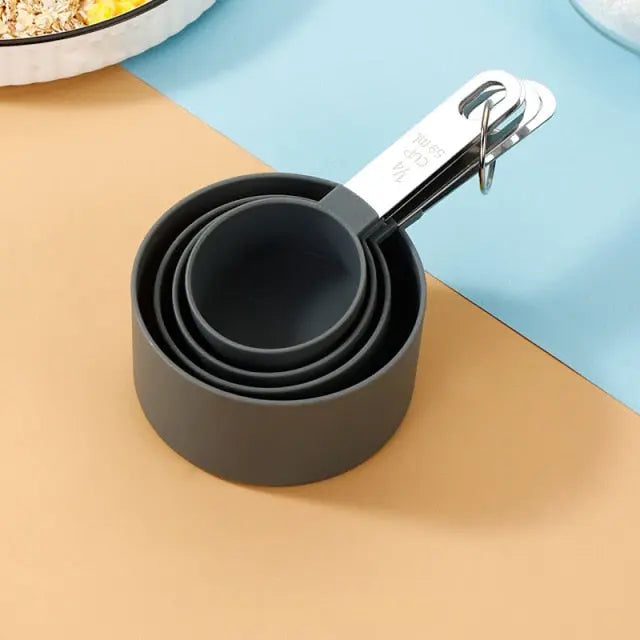 https://yeechop.com/products/measuring-spoon-and-cup-set?_pos=1&_sid=712a579bd&_ss=r&variant=41665659895972