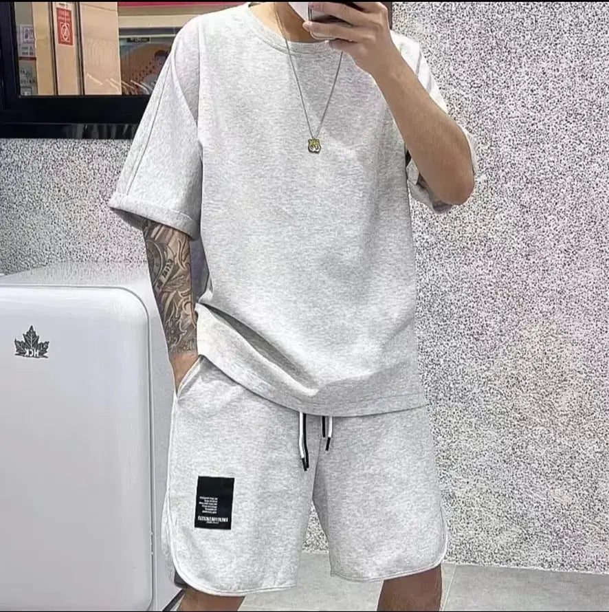 https://yeechop.com/products/new-couple-fashion-casual-sports-set-mr1?_pos=1&_sid=475977358&_ss=r