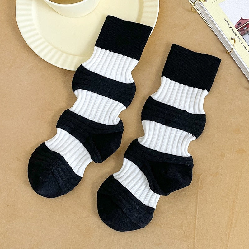 Pleated Striped Mid-tube Socks SC2 YEECHOP