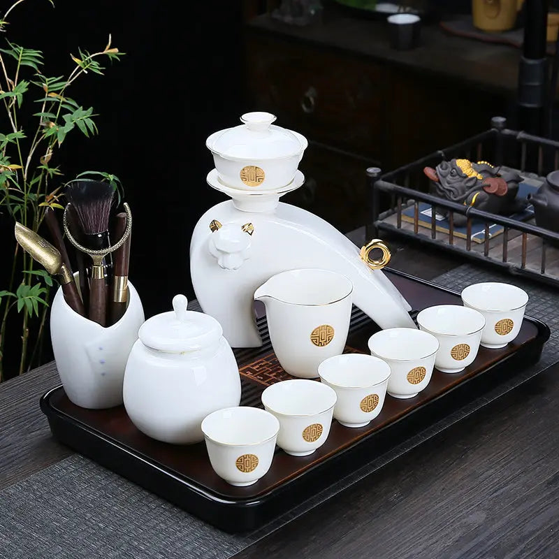 https://yeechop.com/products/suet-jade-automatic-tea-set-ts38?_pos=1&_sid=94d22fa82&_ss=r&variant=42119861469348