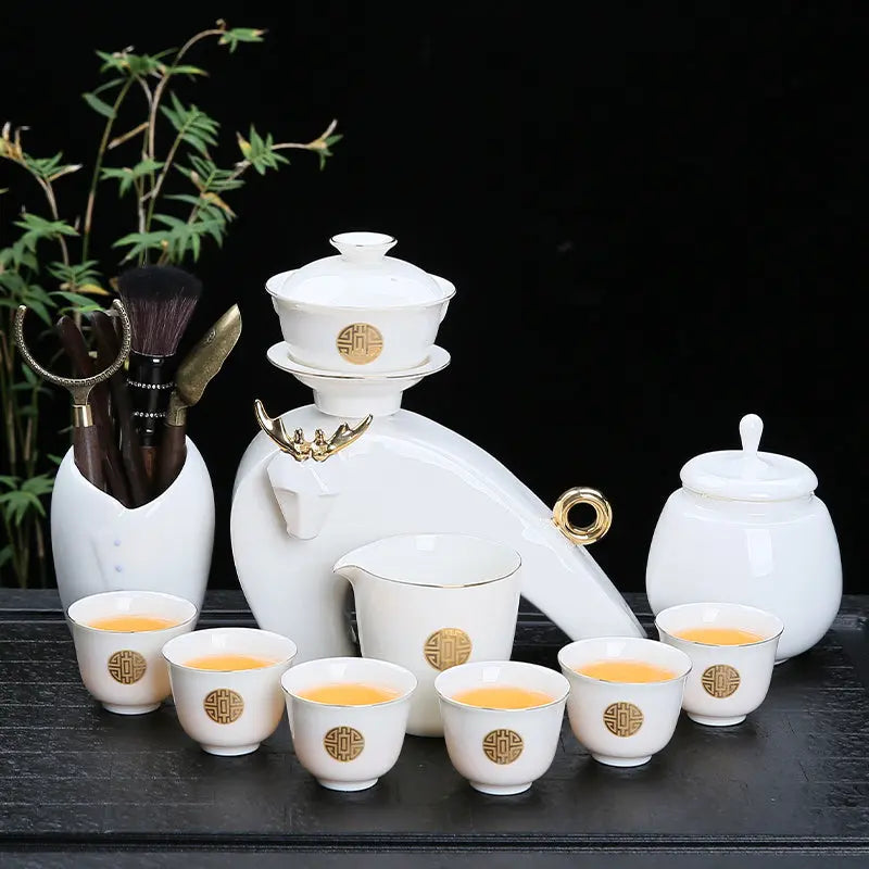 https://yeechop.com/products/suet-jade-automatic-tea-set-ts38?_pos=1&_sid=94d22fa82&_ss=r&variant=42119861469348