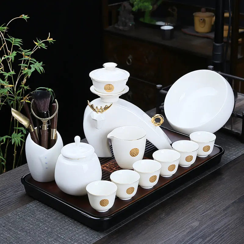 https://yeechop.com/products/suet-jade-automatic-tea-set-ts38?_pos=1&_sid=94d22fa82&_ss=r&variant=42119861469348