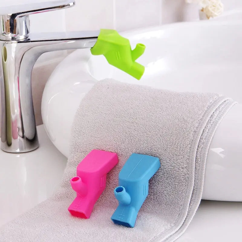 https://yeechop.com/products/yeechop-3-2-1pc-kitchen-faucet-elastic-rubber-nozzle-extender-kt43?_pos=1&_sid=f01a91116&_ss=r