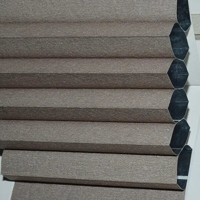 https://yeechop.com/products/customized-interior-window-blinds-hm22?_pos=1&_sid=0a07fbaf5&_ss=r&variant=42301689987236